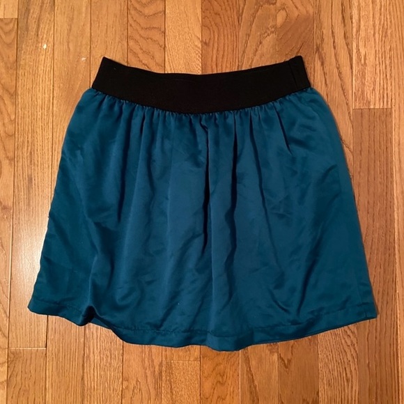 Teal Skirt - Picture 1 of 1